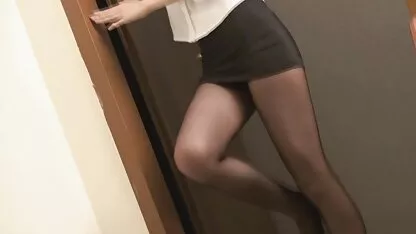 Solo Mariana u stolici sex cu mature porno