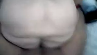 Ljubavna djevojka kavalir sjebana je porno matire u dupe