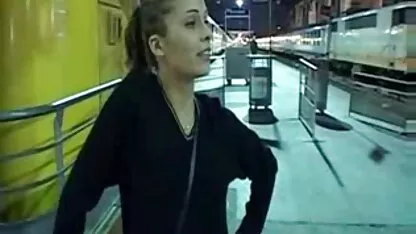 Odgurnuo gaćice mature nude film i zajebao se u pičku