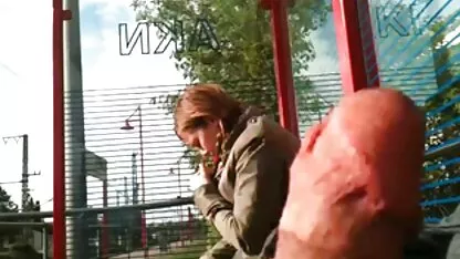 Musolitna plavuša mom mature film maca stavlja joj rak