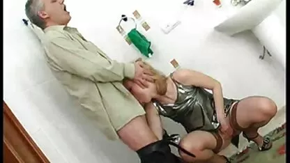 Seks robot sex mature film jebe pilić u analnu rupu i ona se grči