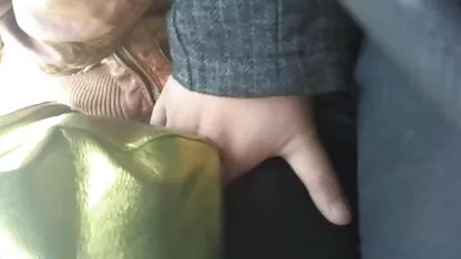 Perverznjak je amaterskom kamerom skinuo žensku tanku i zajebavao mature cinema sex spavaću tetku