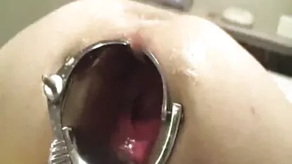 Tip je film mature xxx lizao macu plavušu, a zatim je natjerao da skoči analno na njegov penis