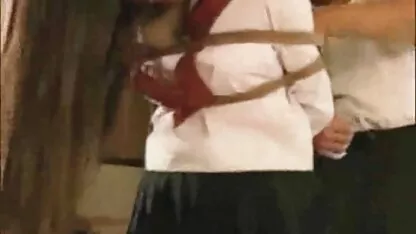 Prekrasan mature classic xxx puhanje grla od brineta