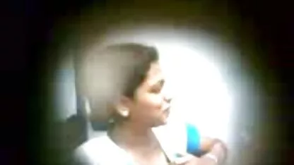 Plavokosa Sofija blista u film mature hd sauni