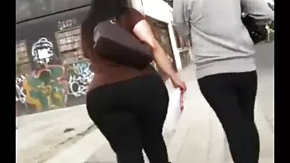 Jebena djevojka premazala ju je čokoladom xxx mature anal