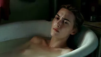 Dvije djevojke older sex film osakatile su vijak mišićavog staleža
