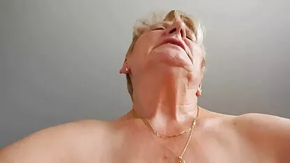 Ljubitelj hd mature porn film čvrstih kostiju skače na crijevo