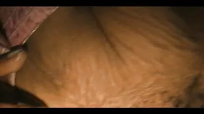 Mlada prsata kurva vidjela je momkov veliki kurac i raširila noge prema njemu hd mature porn film