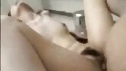 Čovjek jebe macu sjajnim magarcem u mature xxx streaming pičku