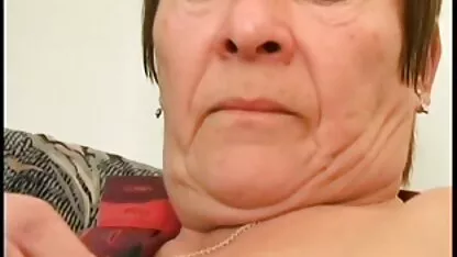 Ovaj tip voli sex cu mature porno seks