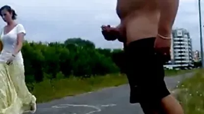 Srećom da rastrgaju mature film xxx dvije ruske djevojke