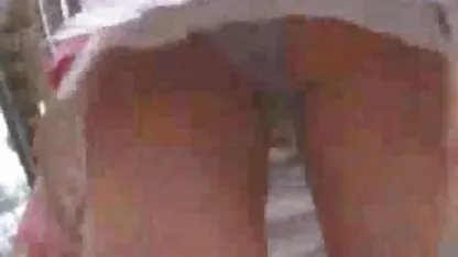 Jebe tamnokosu bebu koja se stalno mature incest xxx mijenja u pozama