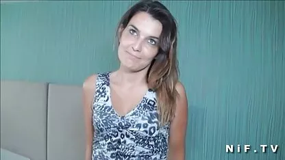 Analno matura xxx hd je kaznio neiskusnu mladu kurvu