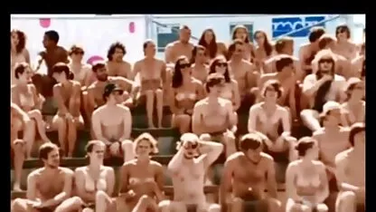 Dvije lezbijske kuje grickaju jednog jebača mature movie anal